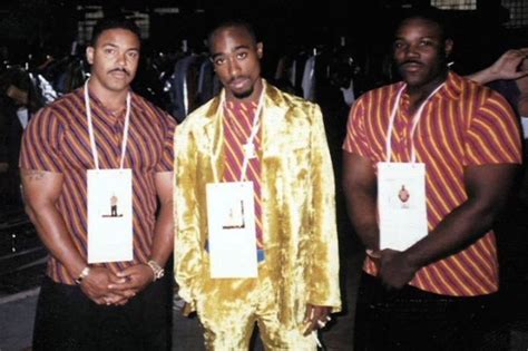 versace show tupac.